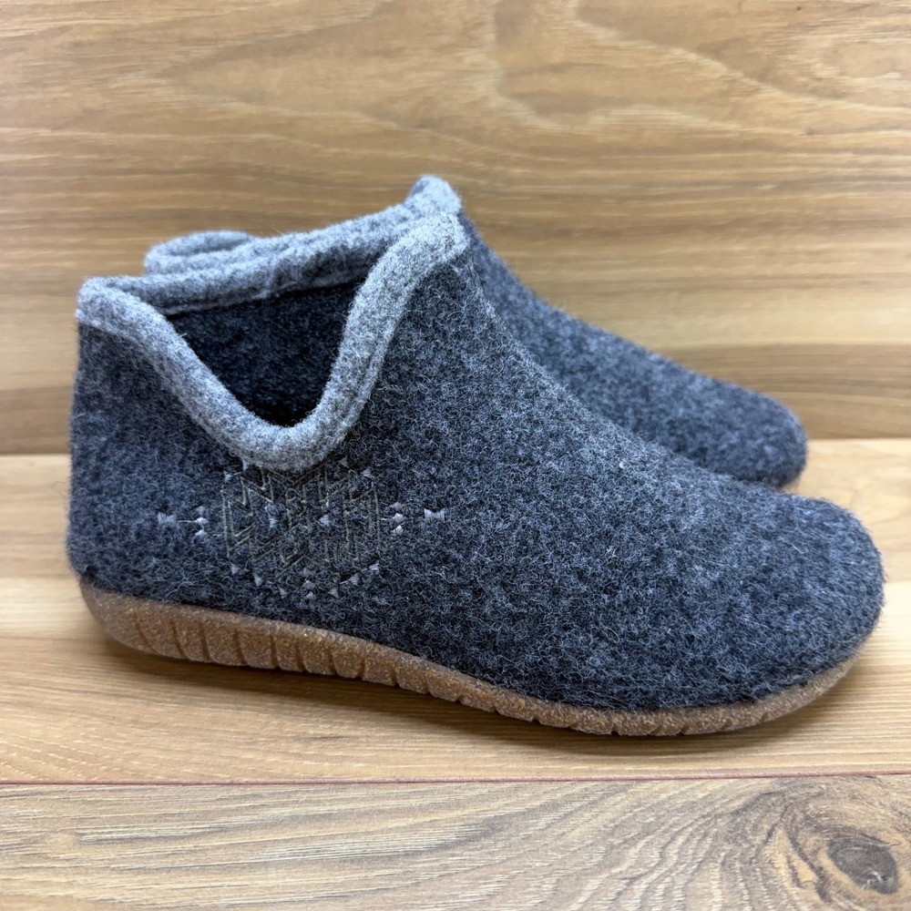 TAOS Woolside Boot Slipper Womens 5.5 EU 36 Charcoal Slip On Comfort Cozy Casual